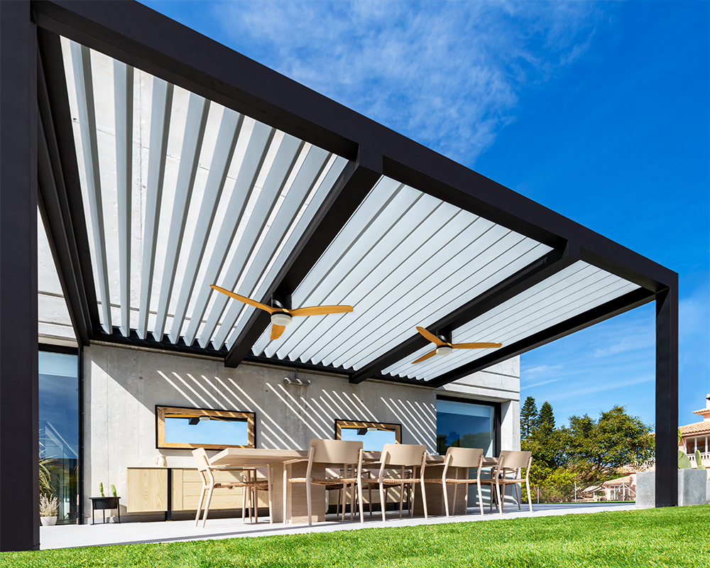 A influenciadora Fátima Cantó confia na nossa Pérgola Bioclimática para enriquecer a sua casa