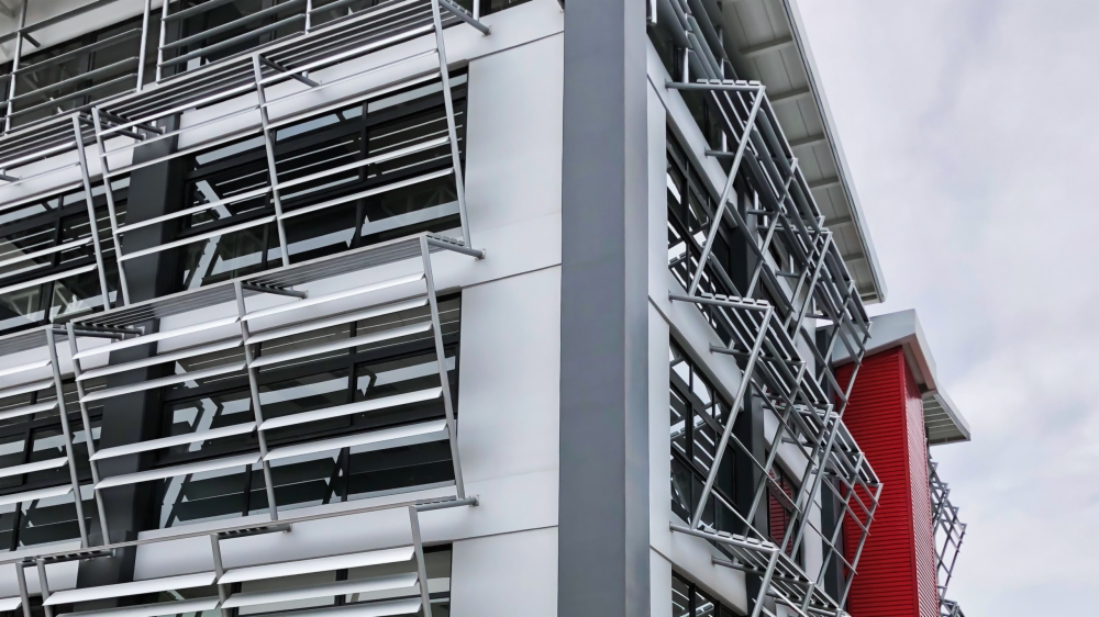 Installation of louvers O-210 for the protection of a university library in Costa Rica