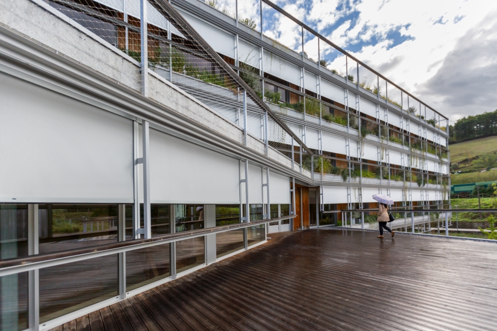 Les Wind Screen de Saxun font partie de la rénovation primée de l'université de Mondragón