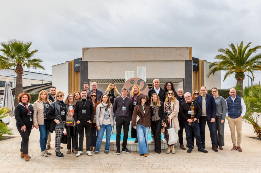 Saxun brings its sun protection solutions to interior designers in Valencia and Murcia
