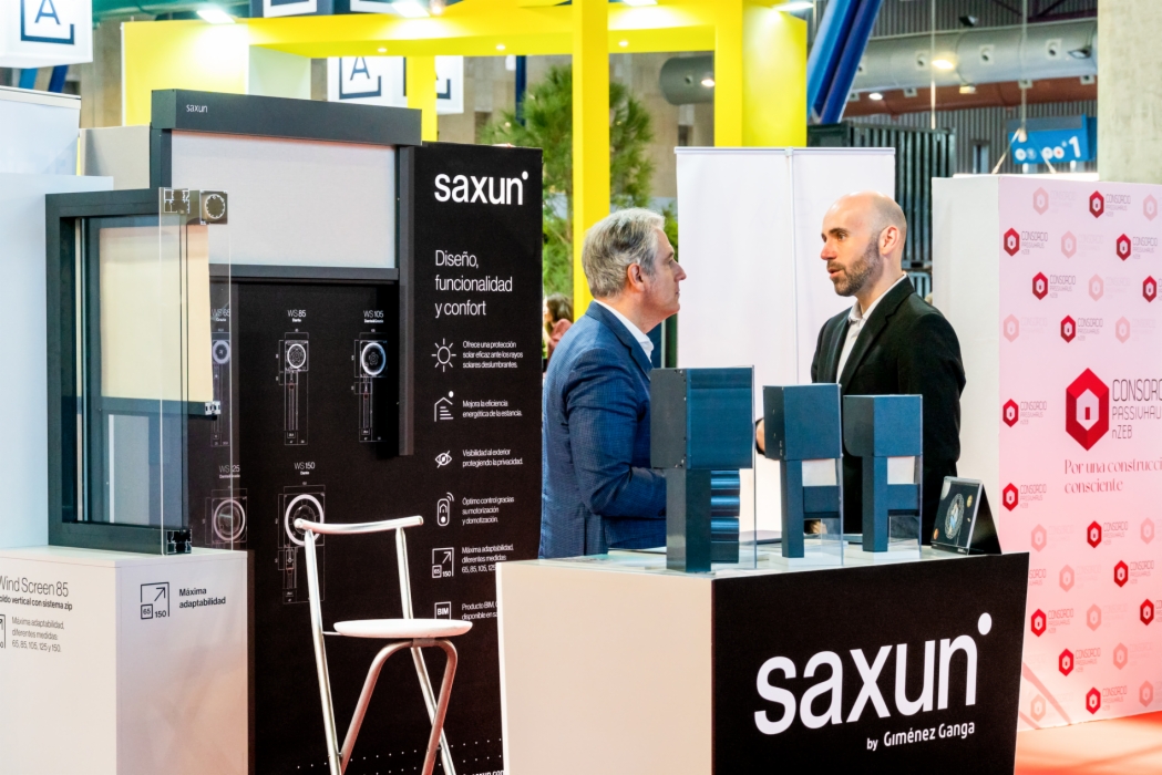 Expomos na Simed as soluções Saxun para ganhar em hermeticidade e isolamento térmico