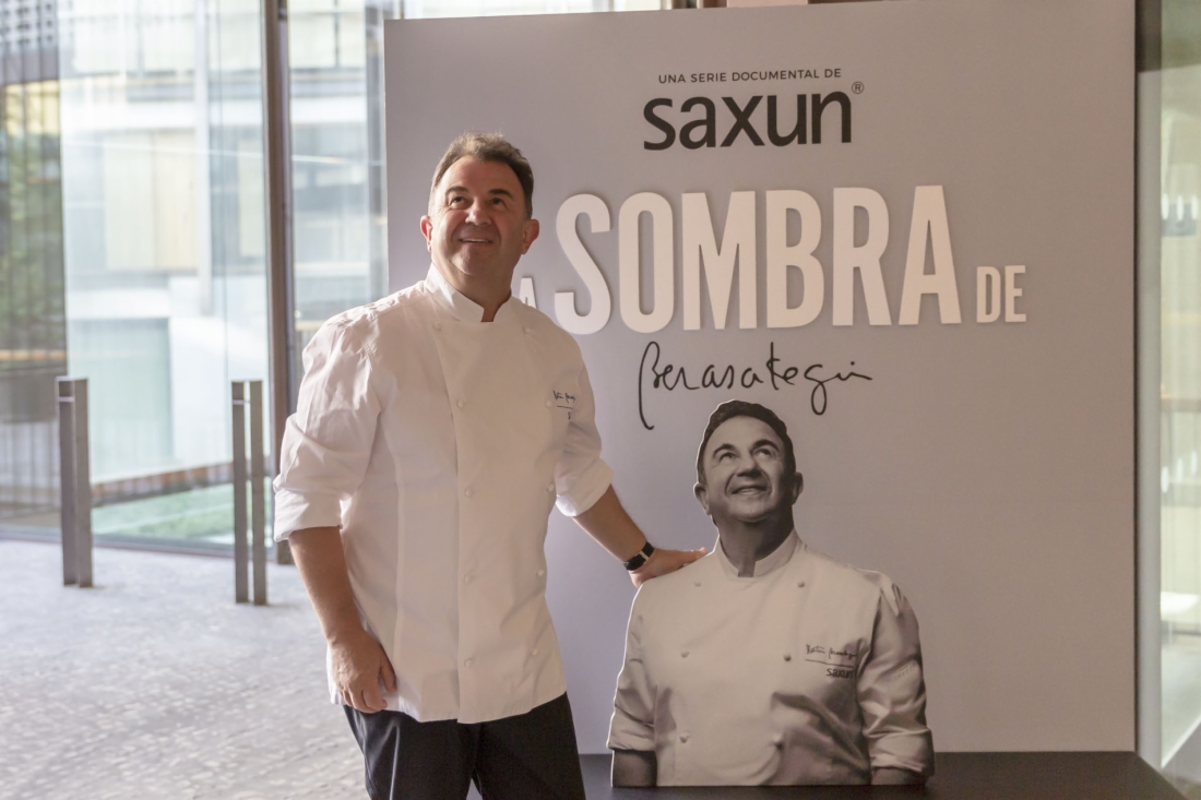 Primer aniversario del éxito de Saxun en el COAM